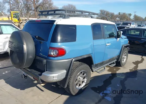 2013 Toyota Fj Cruiser z USA, uszkodzony, nr VIN JTEBU4BF7DK162879